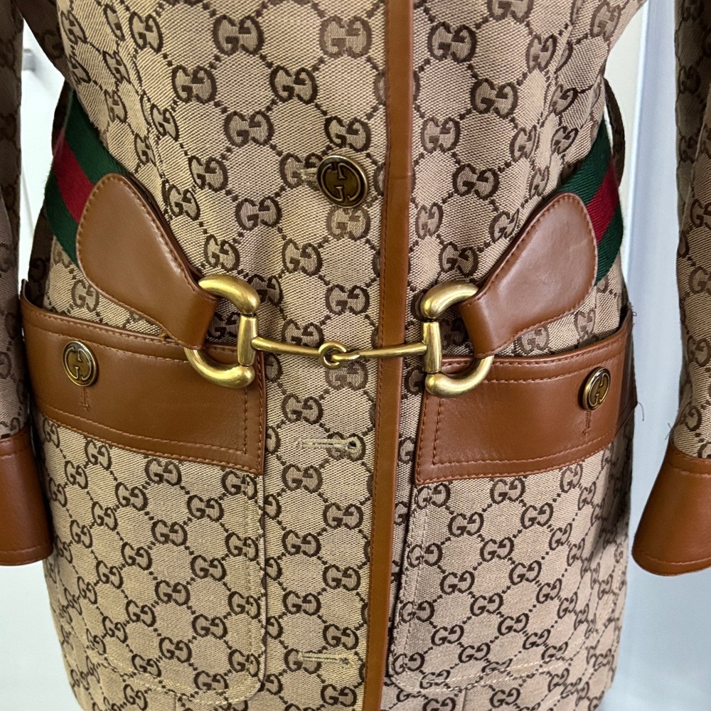 Gucci Aria GG Monogram jacket with Brown Leather Trim and Web Stripe belt - Picture 3 of 8